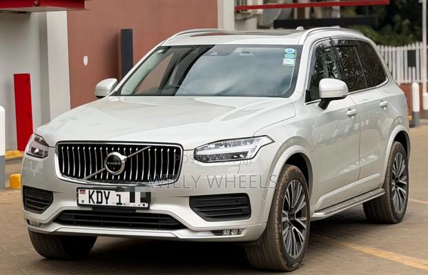 Volvo XC90 2020 Brown