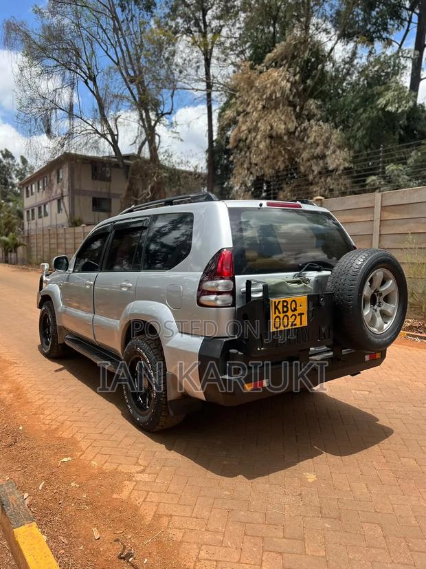 Toyota Land Cruiser Prado 2005 Silver