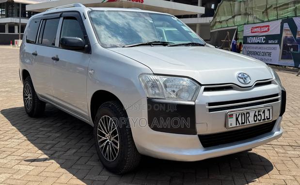 Toyota Probox 2018 Silver
