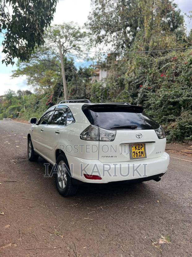 Toyota Harrier 2005 White