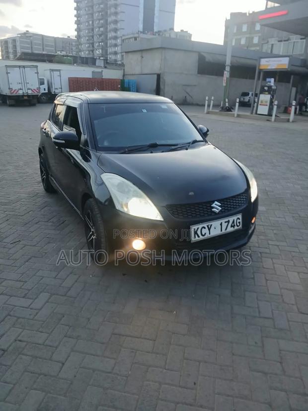 Suzuki Swift 2012 Black