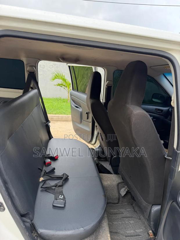 Toyota Probox 1.5 F 2WD 2017 Pearl