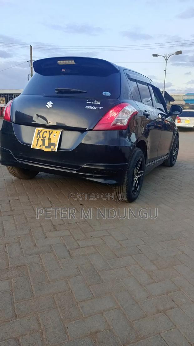 Suzuki Swift 2012 Black