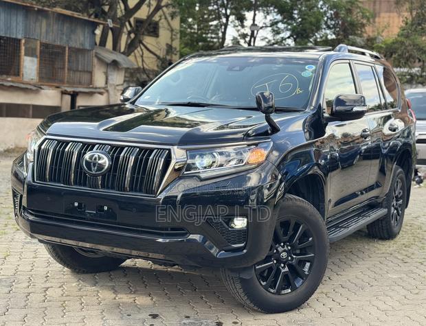 Toyota Land Cruiser Prado 2.7 2021 Black