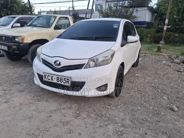 Toyota Vitz 1.3 FWD 3dr 2012 White
