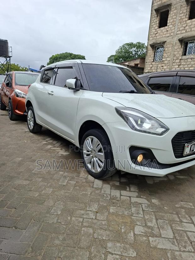 Suzuki Swift 2018 Pearl