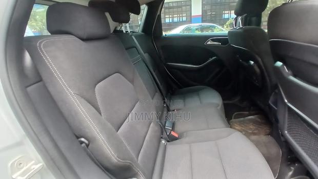 Mercedes-Benz B-Class B180 Petrol 2014 Silver