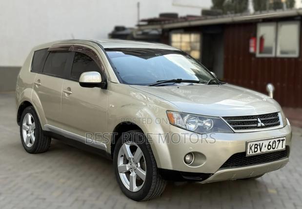 Mitsubishi Outlander 2.4 LS 4WD 2006 Gold