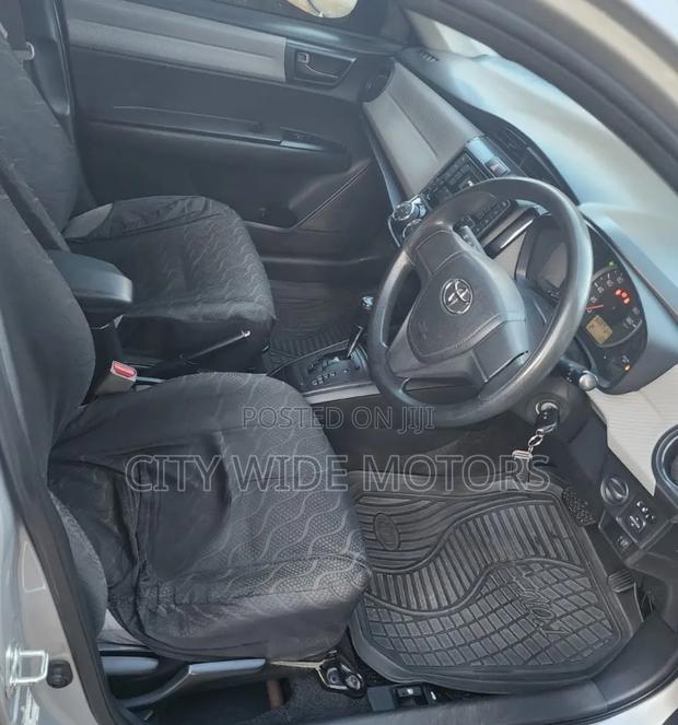 Toyota Axio 2014 Silver