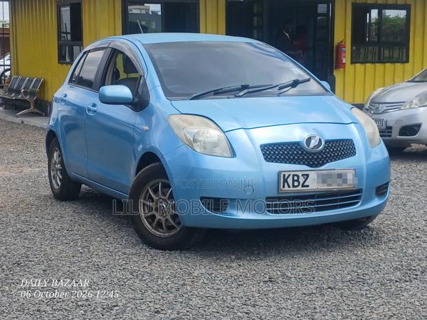 Toyota Vitz 2007 Blue