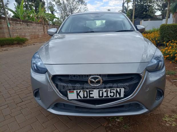 Mazda Demio 2015 Silver