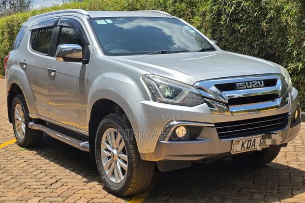 Isuzu MU-X 3.0 Ddi VGS 2021 Silver