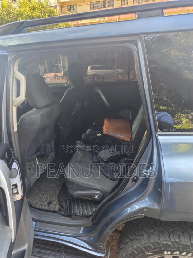Toyota Land Cruiser Prado 4.0 Petrol TZ-G 2010 Blue