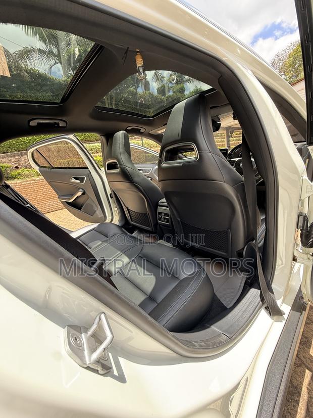 Mercedes-Benz GLA 250 2016 White