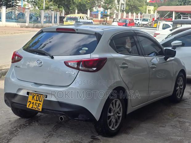 Mazda Demio 2018 Gray