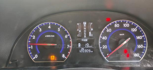Toyota Premio 2016 Silver