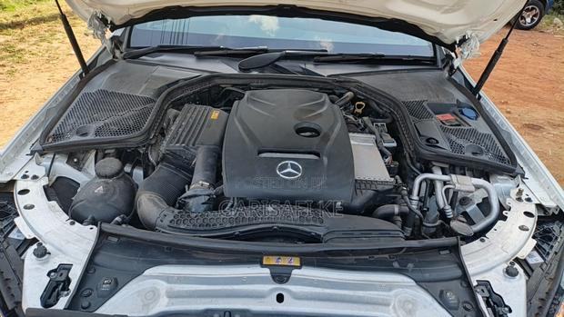 Mercedes-Benz C200 2018 White