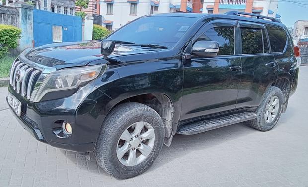 Toyota Land Cruiser Prado 2012 Black