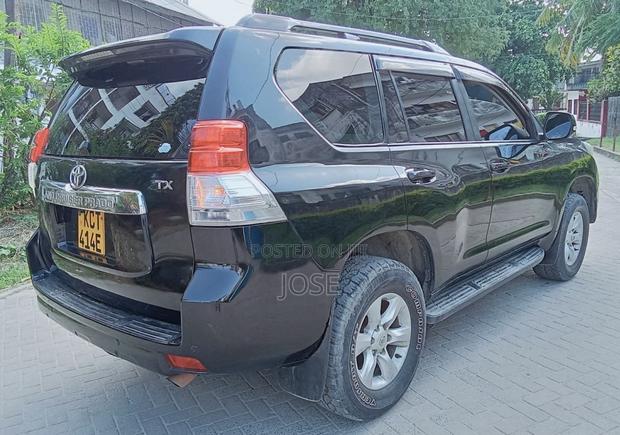 Toyota Land Cruiser Prado 2012 Black