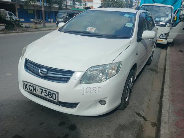 Toyota Corolla 2010 White