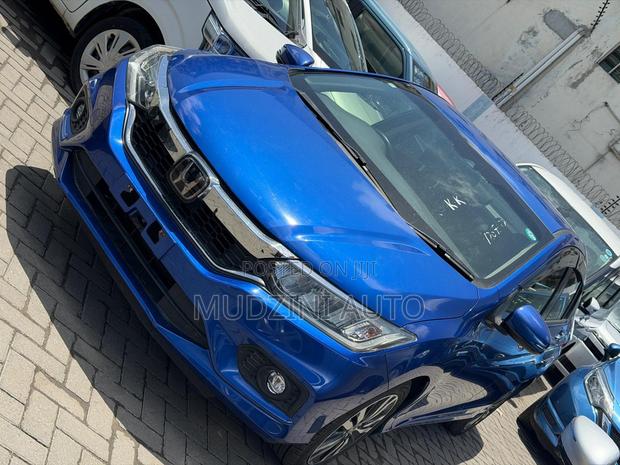 Honda Grace 1.5 Hybrid FWD 2020 Blue