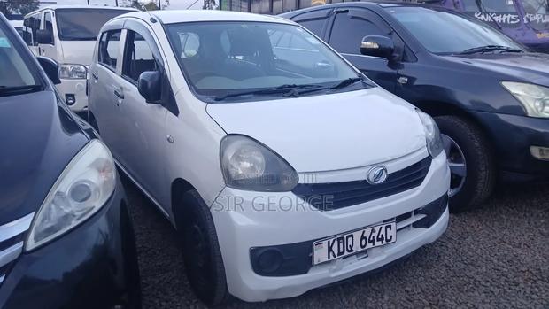 Daihatsu Mira 2017 White