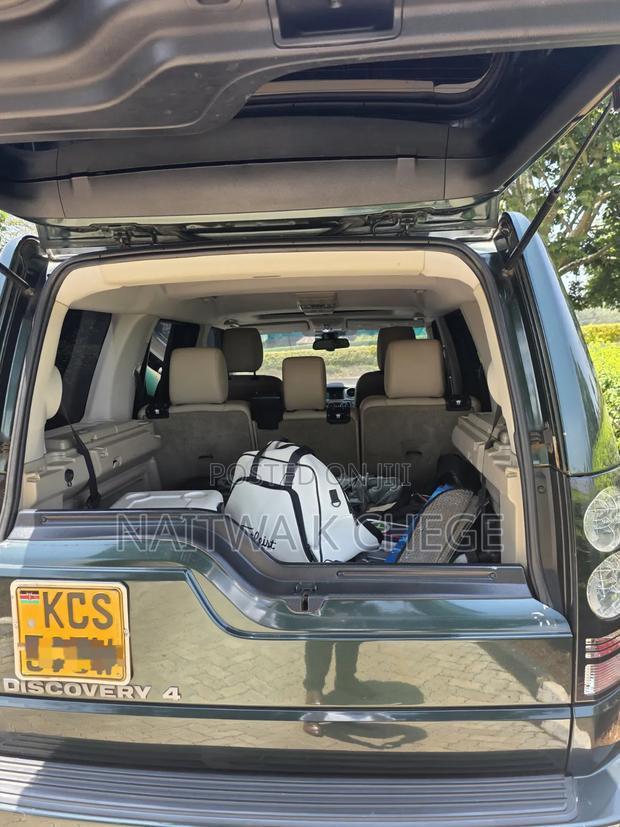 Land Rover Discovery 2012 Green
