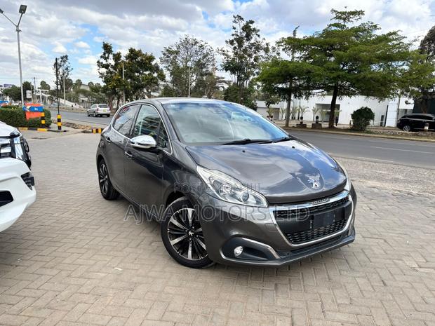 Peugeot 208 2020 Gray