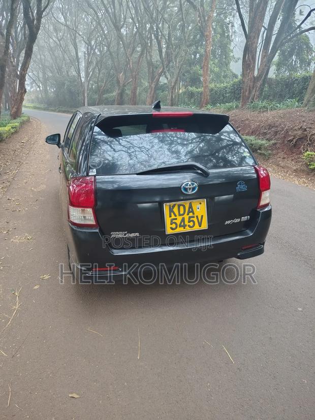 Toyota Corolla Fielder 1.5 Hybrid FWD 2014 Black