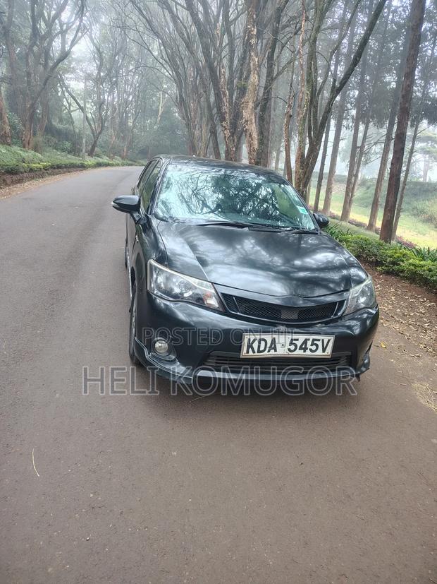 Toyota Corolla Fielder 1.5 Hybrid FWD 2014 Black