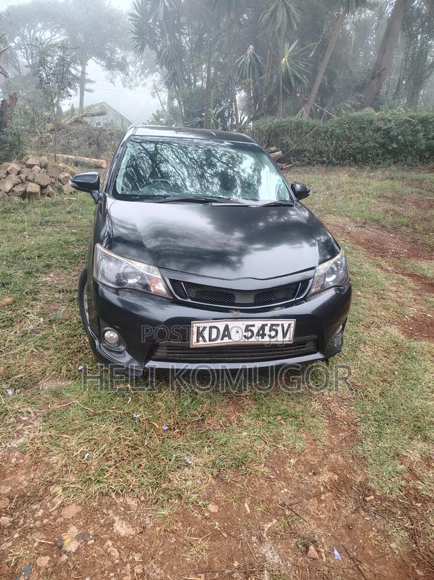 Toyota Corolla Fielder 1.5 Hybrid FWD 2014 Black