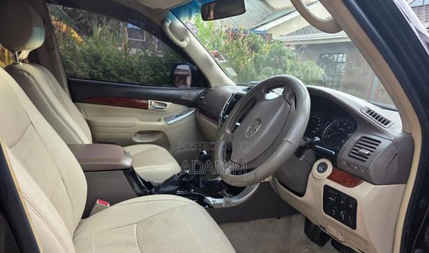 Toyota Land Cruiser Prado 2006 Black