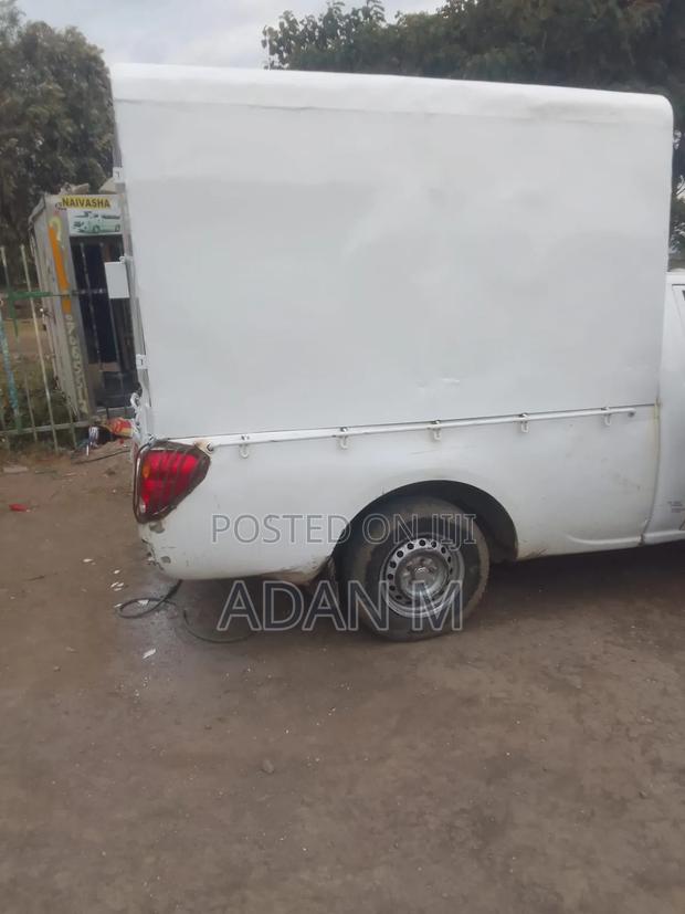 Mitsubishi L200 2009 White
