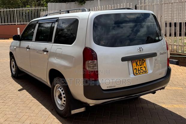 Toyota Probox 2016 Silver