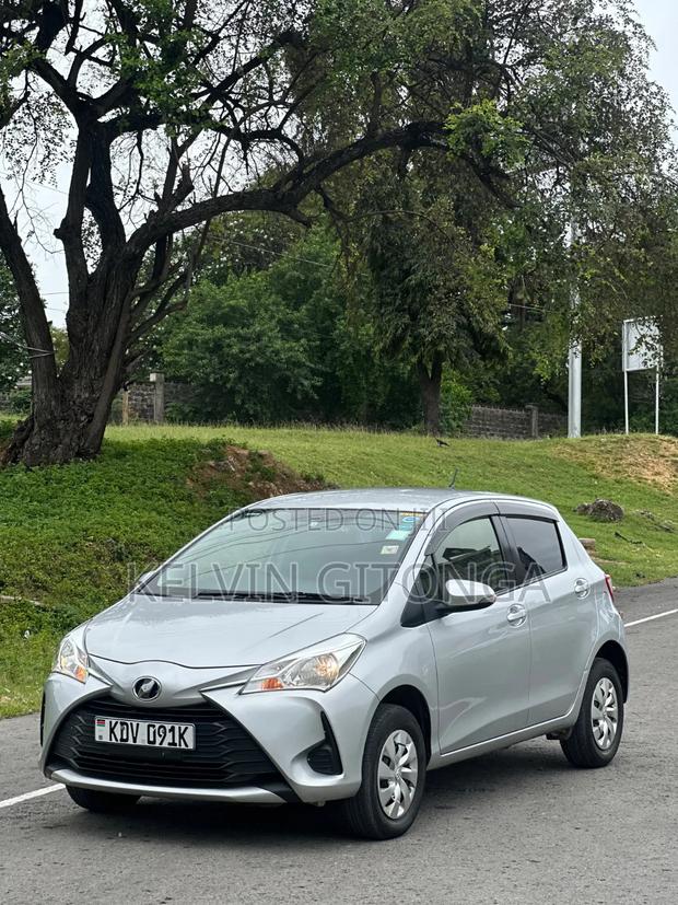 Toyota Vitz 2019 Silver