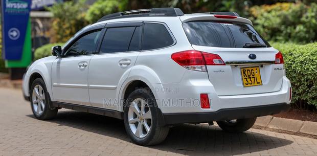 Subaru Outback 2016 White