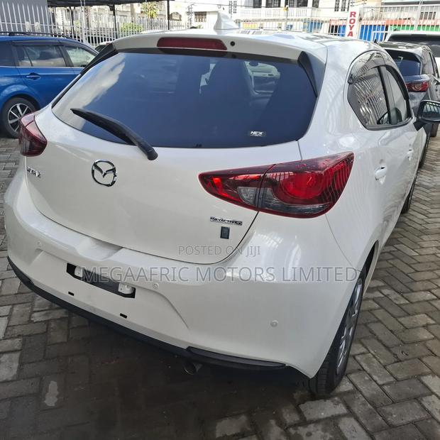 Mazda 2 2020 White