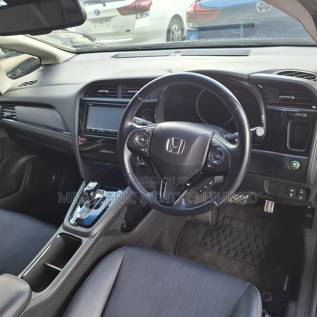 Honda Fit Shuttle 1.5 Hybrid 2WD 2019 Gray