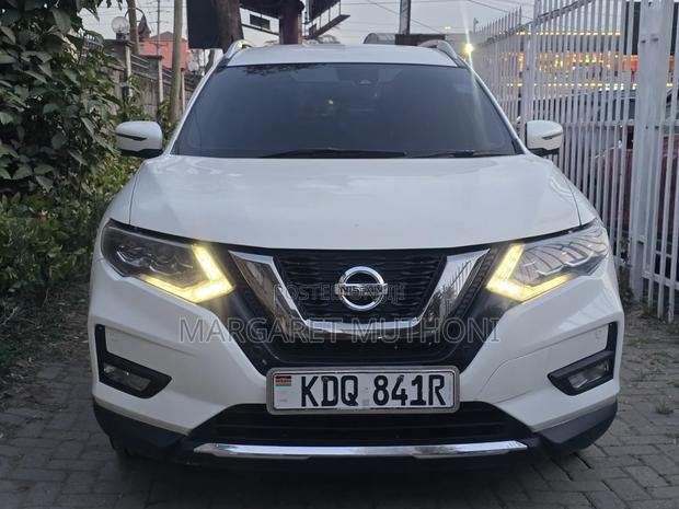 Nissan X-Trail 2017 White
