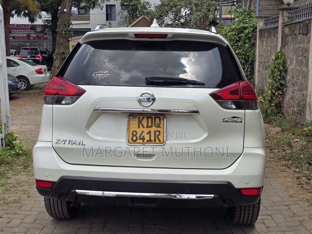 Nissan X-Trail 2017 White