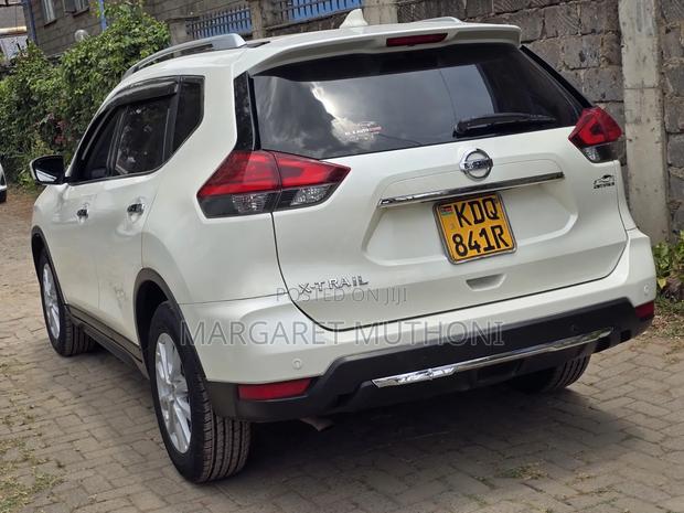 Nissan X-Trail 2017 White