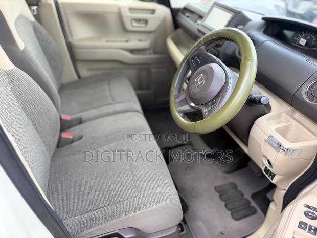 Honda N-Box 2018 White