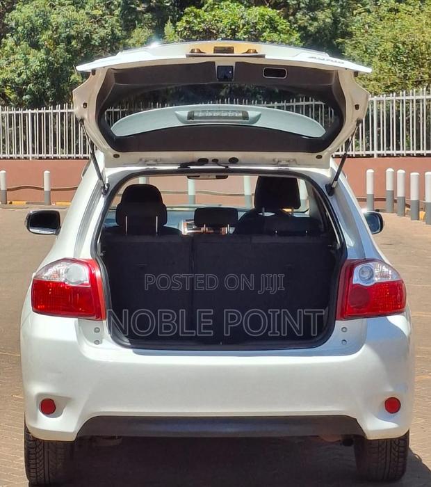 Toyota Auris 2012 White