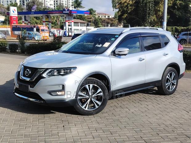 Nissan X-Trail 2.0 Petrol FWD 2019 Silver