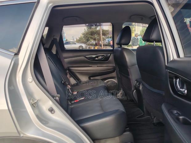 Nissan X-Trail 2.0 Petrol FWD 2019 Silver