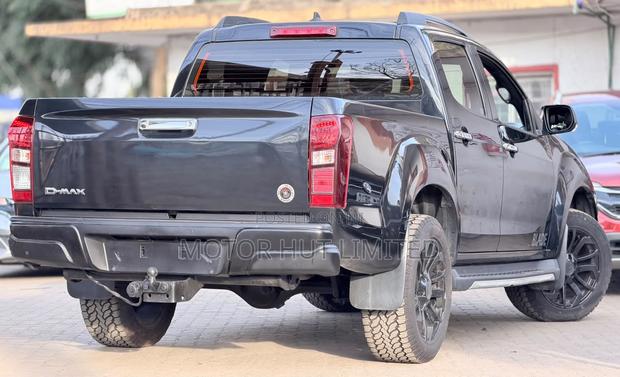 Isuzu D-MAX 2020 Black