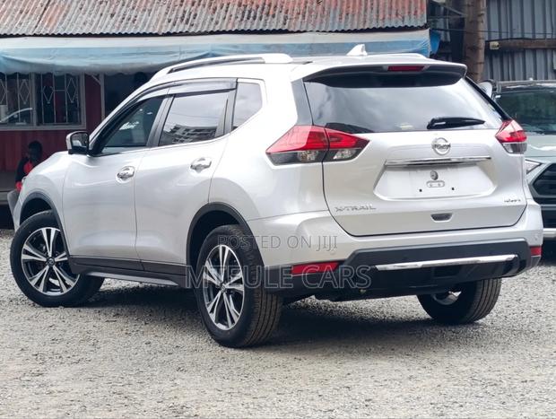 Nissan X-Trail 2019 Silver