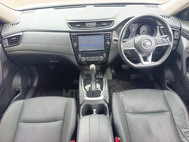 Nissan X-Trail 2019 Silver