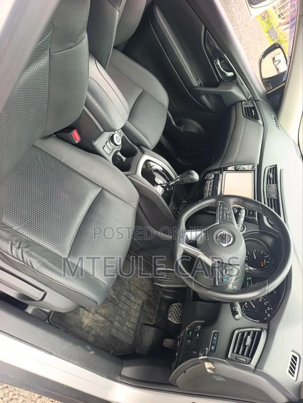 Nissan X-Trail 2019 Silver