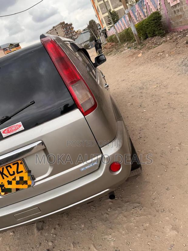Nissan X-Trail 2.0 2006 Silver